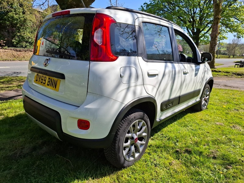 Fiat Panda Twinair 4X4 DV69BNN White #3