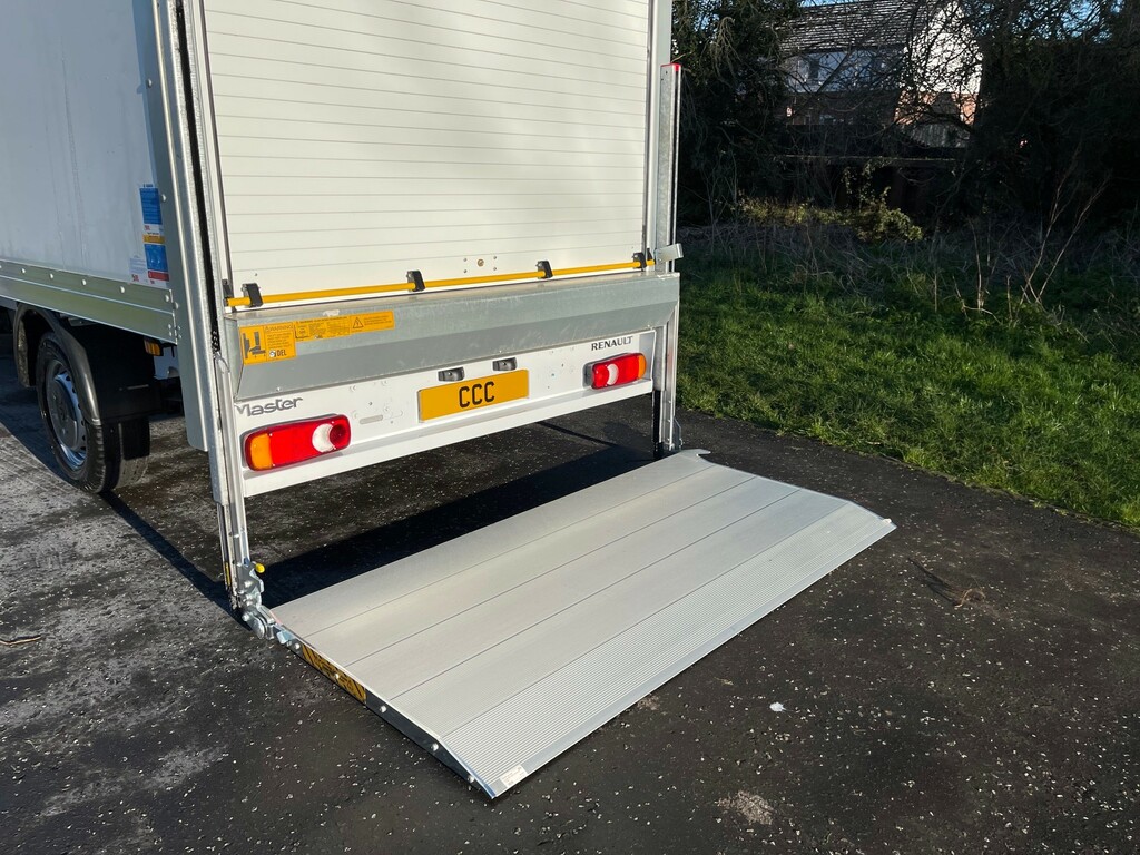 Renault Master 2.3 Dci 35 135 Fwd Lwb  White #4