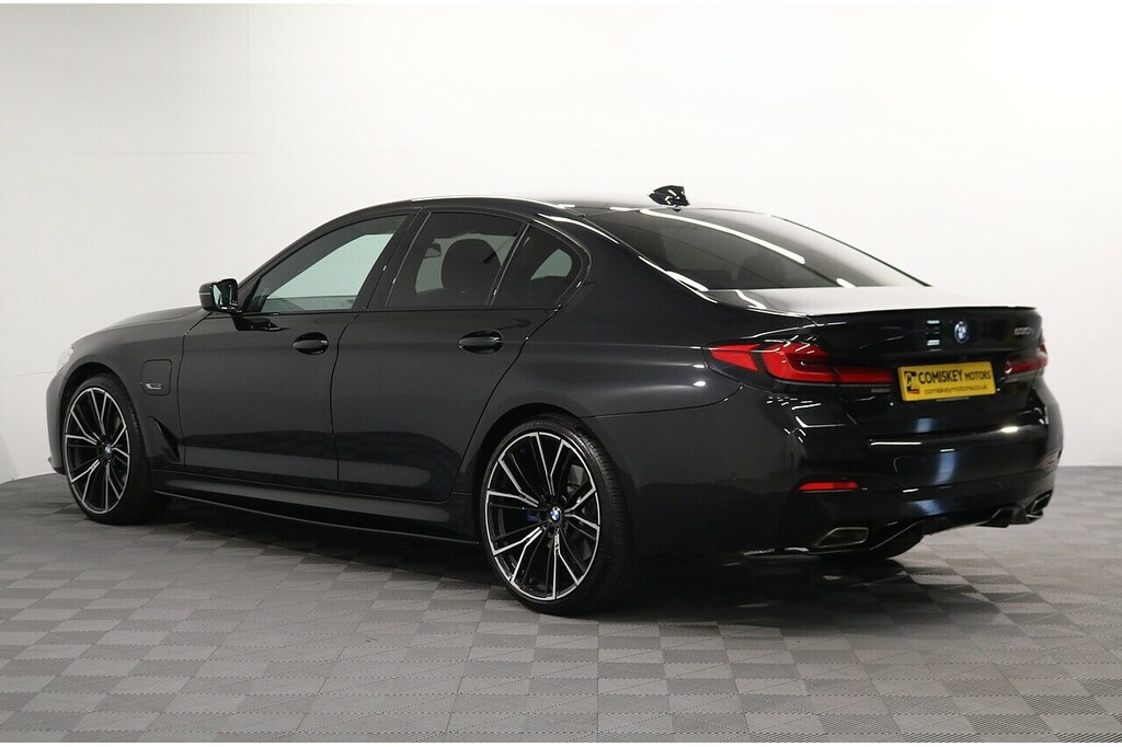 BMW 5 Series 530E M Sport YD23AGM Blue #4