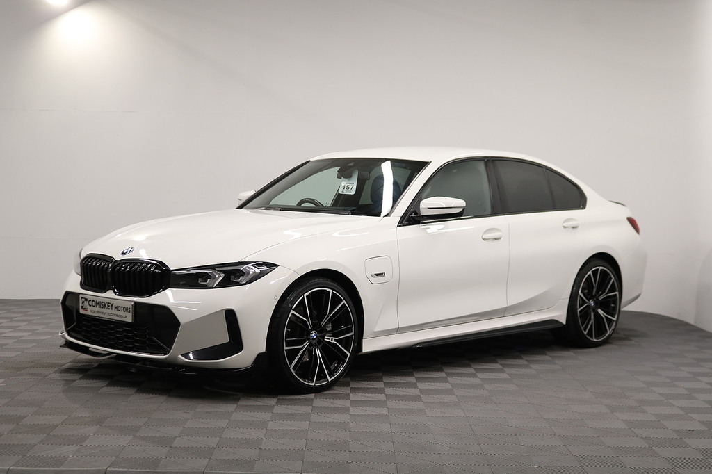 BMW 3 Series 330E M Sport LO23KVX White #3