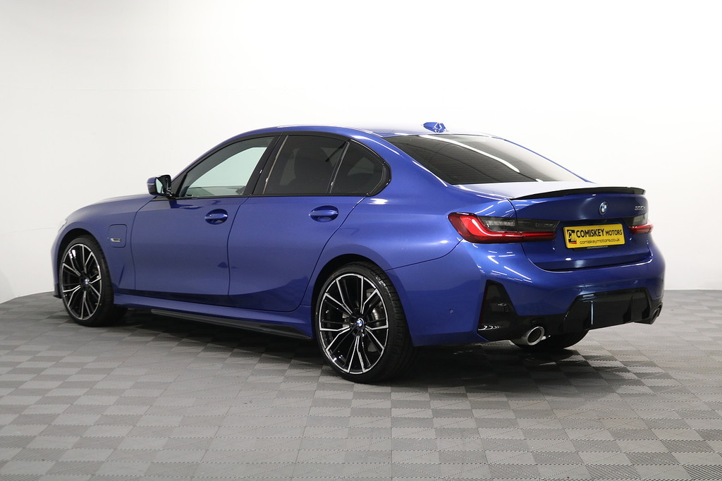 BMW 3 Series 330E M Sport LS73UAO Blue #4