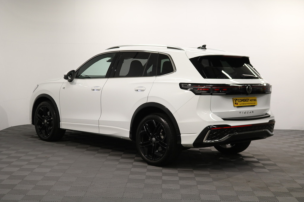 Volkswagen Tiguan Tdi R-line AO25EBK White #4