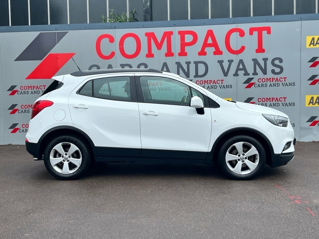 Vauxhall Mokka X 1.4L Design Nav SF19YMB White #4