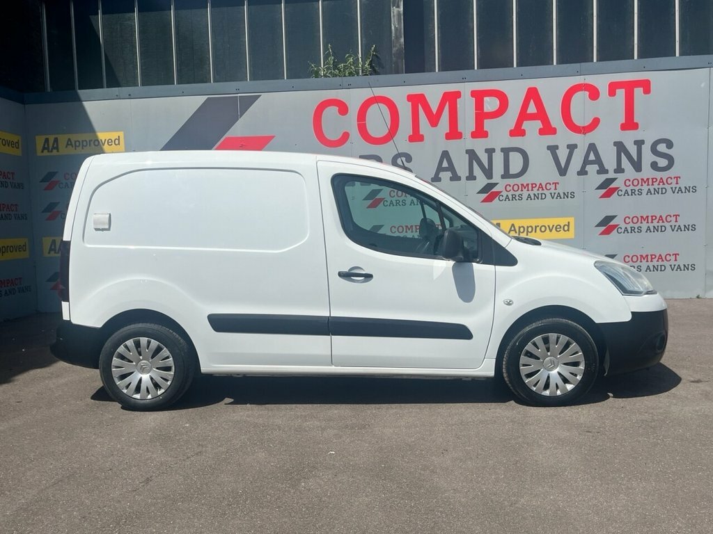 Citroen Berlingo 1.6L Enterprise WP14VBY White #4