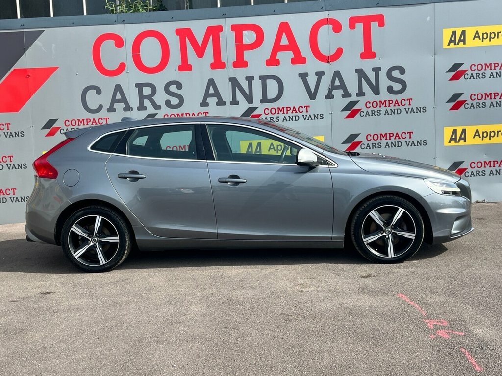 Volvo V40 2L R-design CU66WRN Grey #4
