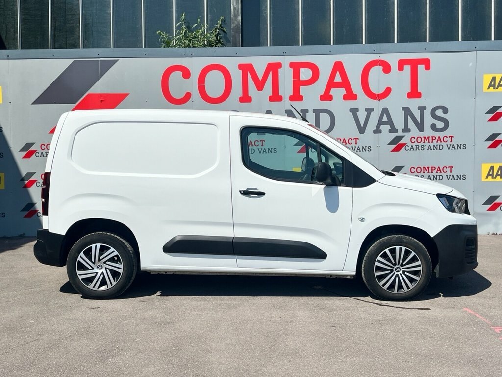Peugeot Partner Mpv NV70RVU White #4