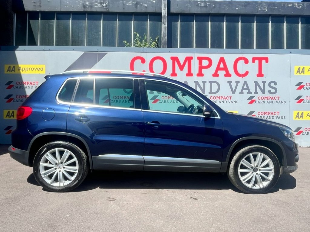 Volkswagen Tiguan 2L Sport Blue #4