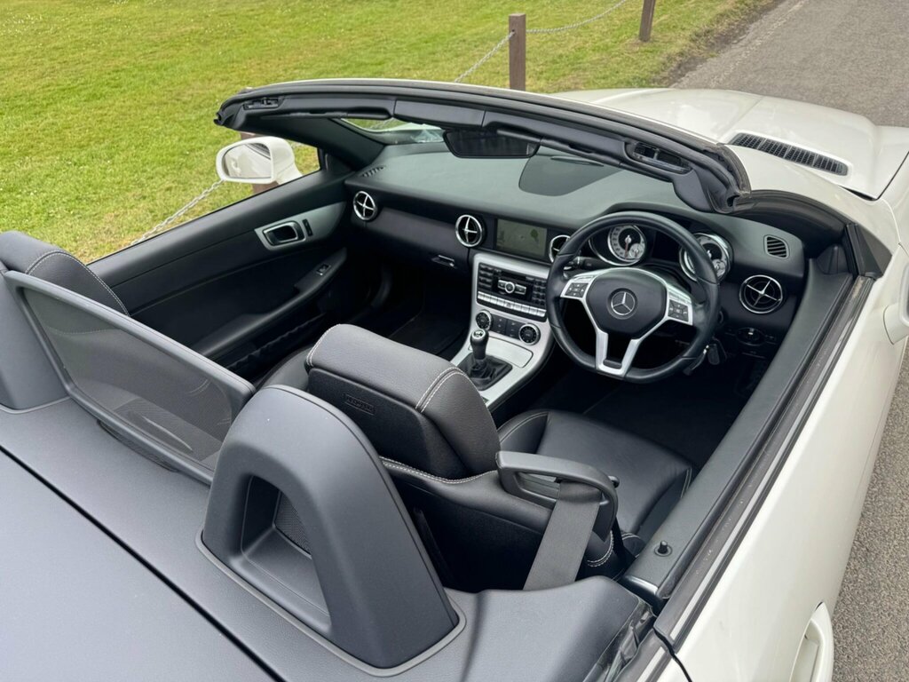 Mercedes-Benz SLK 1.8 Slk250 Amg Sport Euro 5 Ss White #3