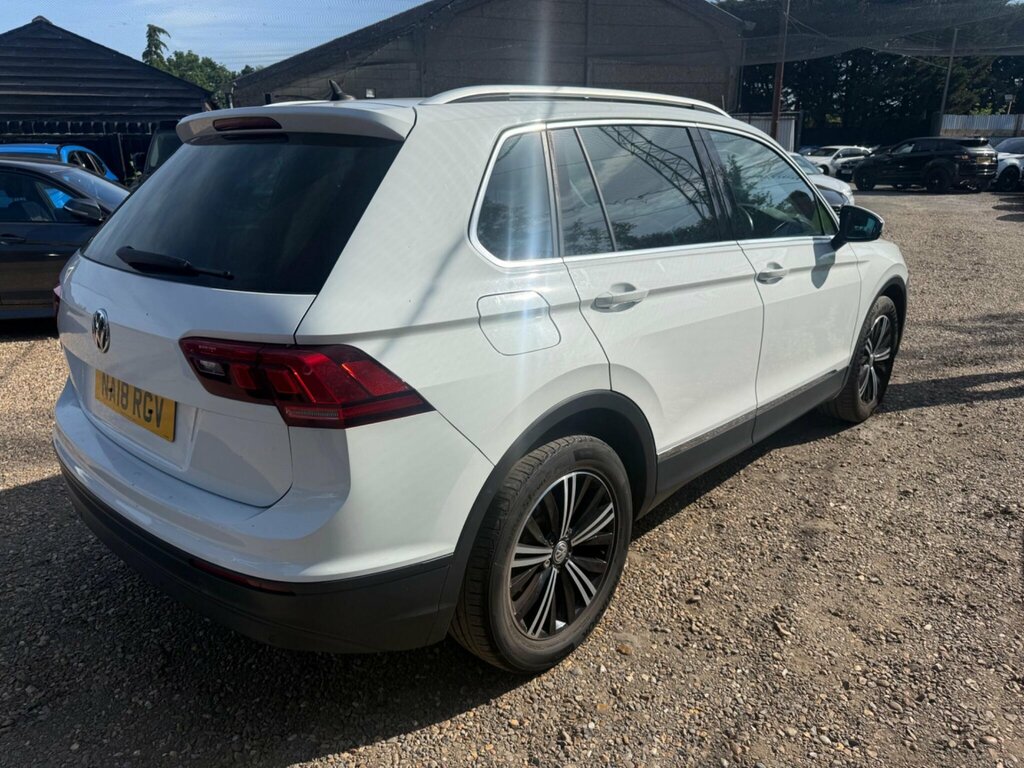 Volkswagen Tiguan 1.4 Tsi Se Navigation Euro 6 Ss NA18RGV White #4
