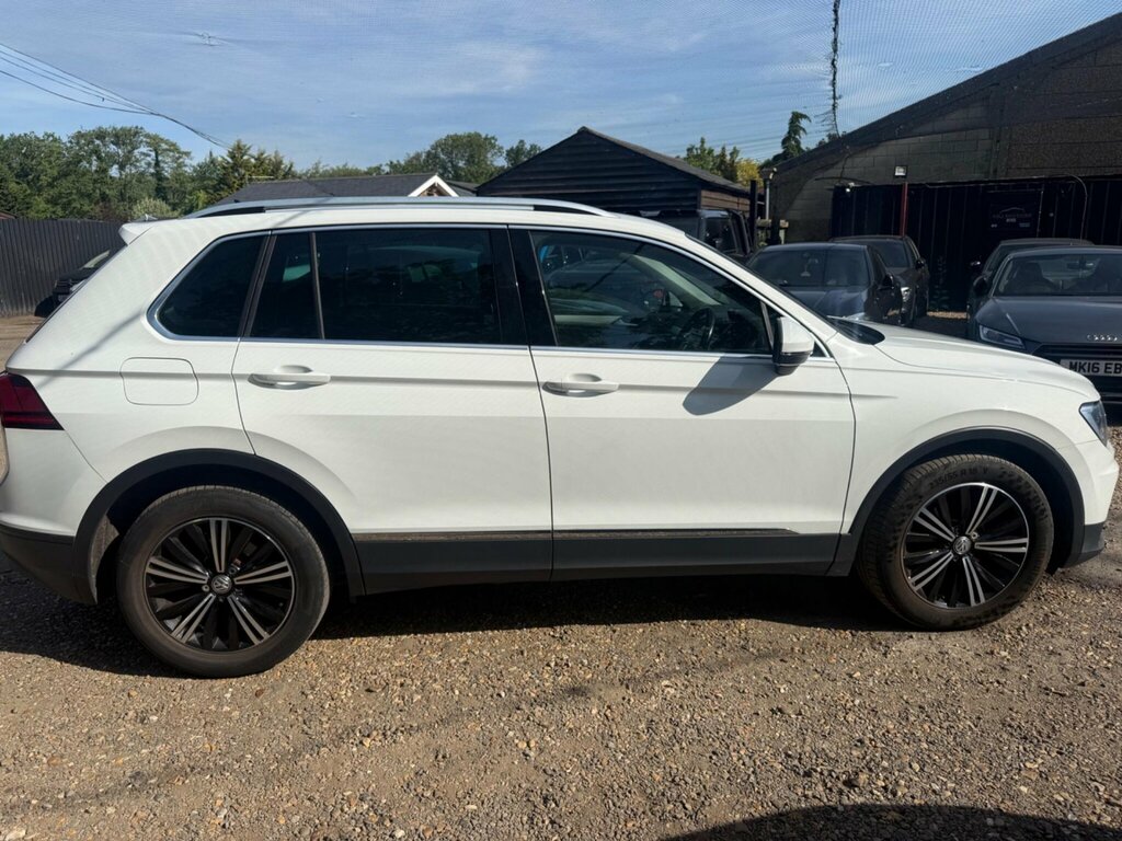 Volkswagen Tiguan 1.4 Tsi Se Navigation Euro 6 Ss NA18RGV White #5