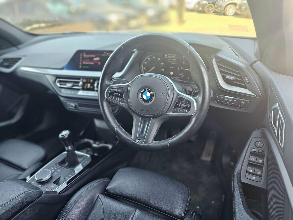 BMW 1 Series 1.5 118I M Sport Euro 6 Ss NU70CNZ White #2