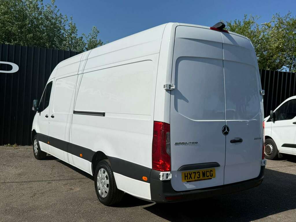 Mercedes-Benz Sprinter 2.0 L3h2 315 Premium 35T Cdi HX73WCG White #3