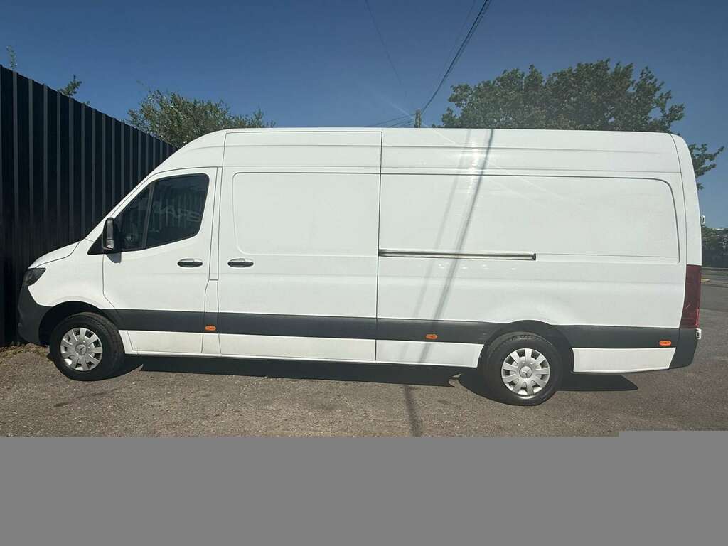 Mercedes-Benz Sprinter 2.0 L3h2 315 Premium 35T Cdi HX73WCG White #2