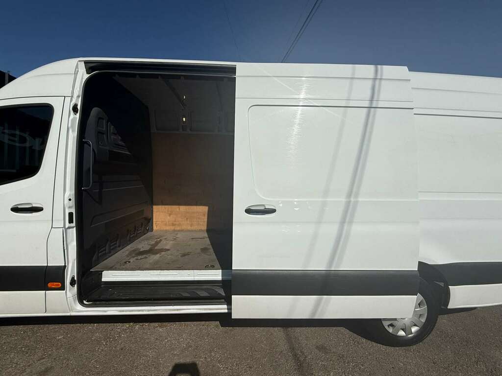 Mercedes-Benz Sprinter 2.0 L3h2 315 Premium 35T Cdi HX73WCG White #5
