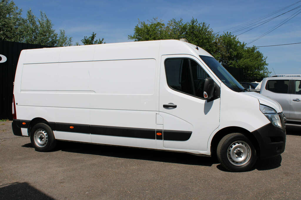 Nissan InterStar 2.3 Interstar Tekna Dci White #5