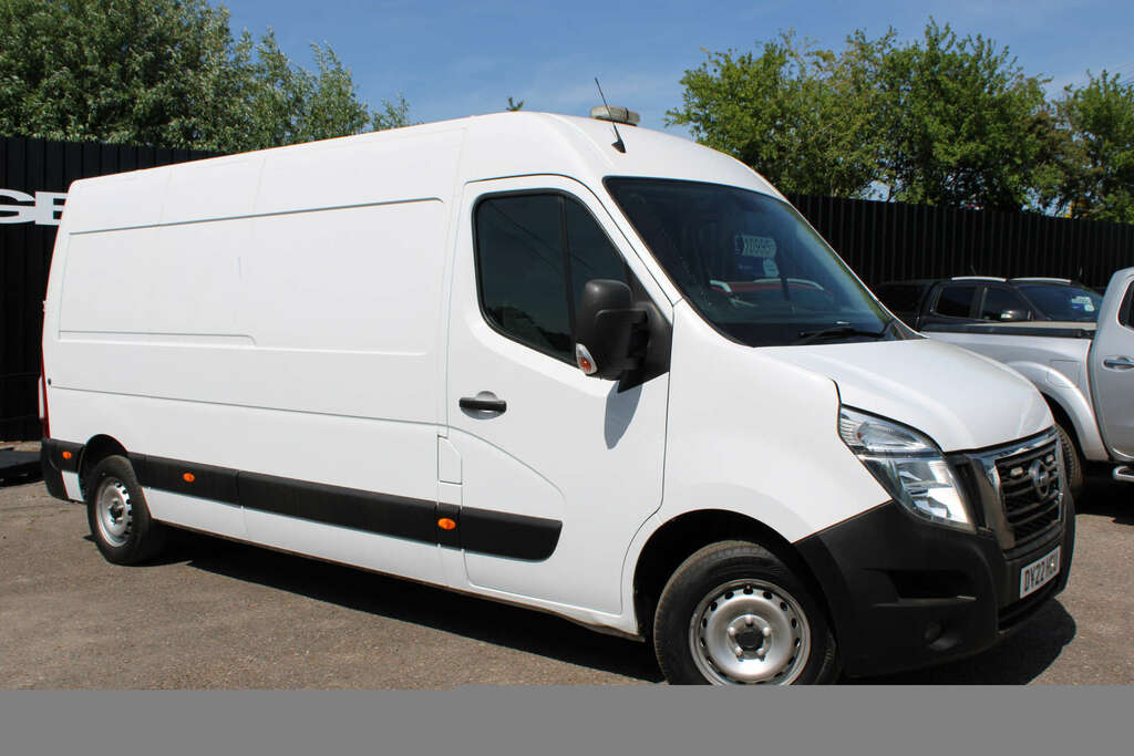 Nissan InterStar 2.3 Interstar Tekna Dci White #3