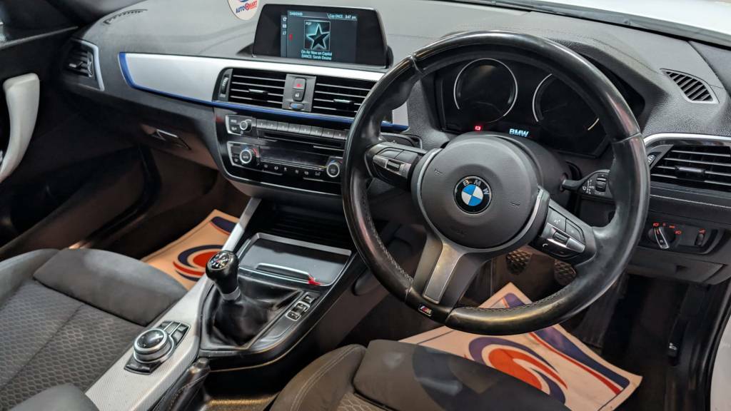 BMW 1 Series Hatchback 118I 1.5 M Sport White #4