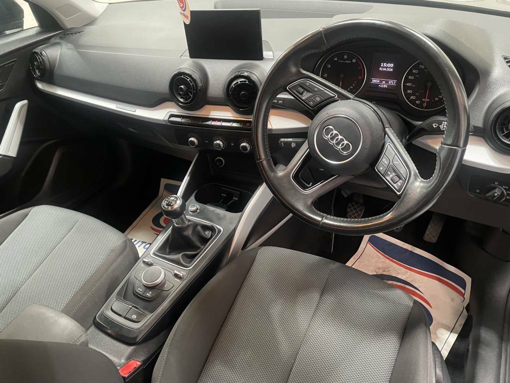 Audi Q2 Estate 1.0 Tfsi Se Black #3