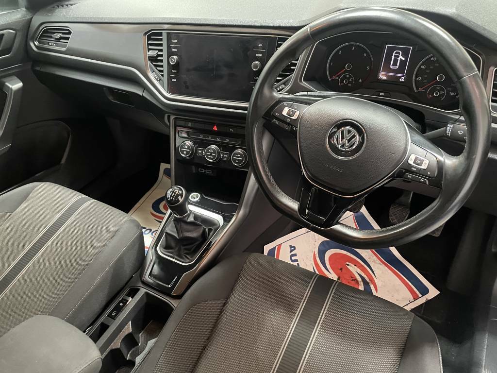 Volkswagen T-Roc Hatchback 1.6 Tdi Se White #3