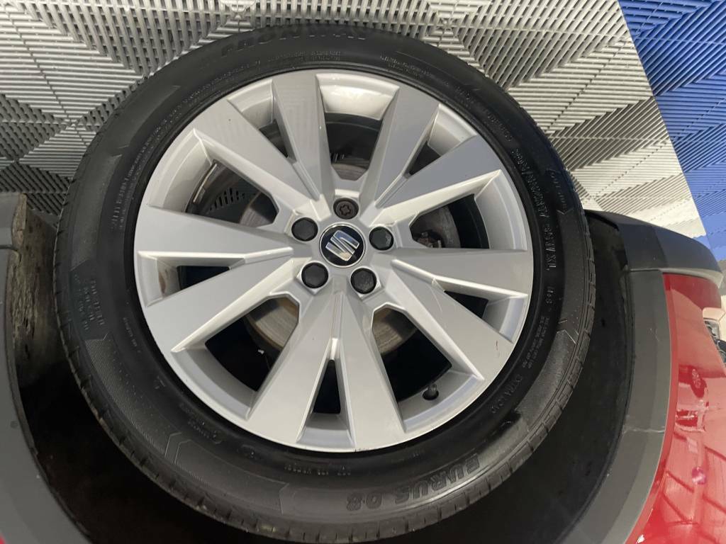 Seat Arona Hatchback 1.6 Tdi 115 Se Technology Lux Red #5