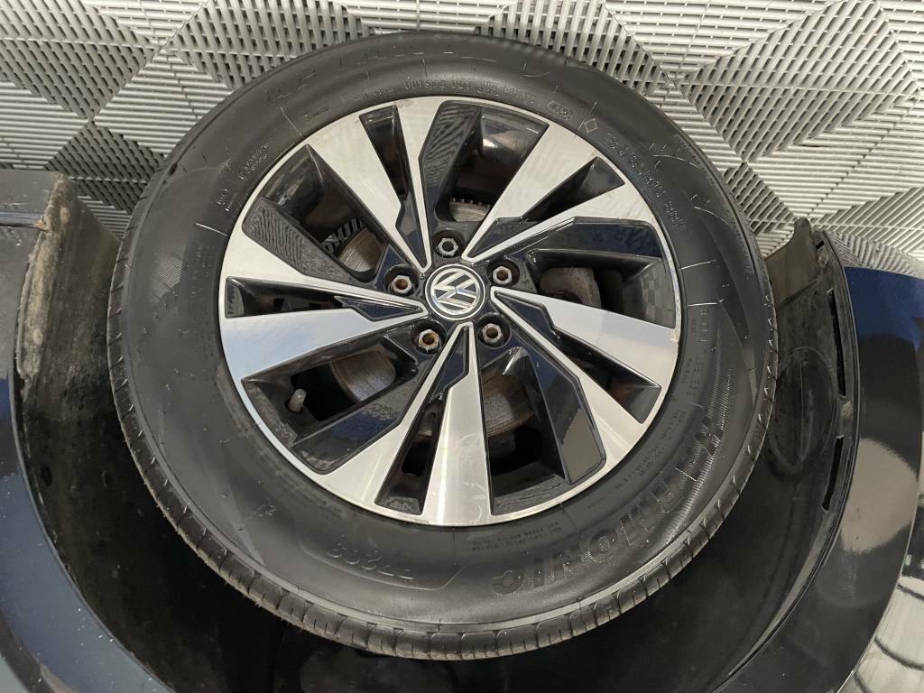 Volkswagen Polo Hatchback 1.0 Tsi 95 Se Black #4