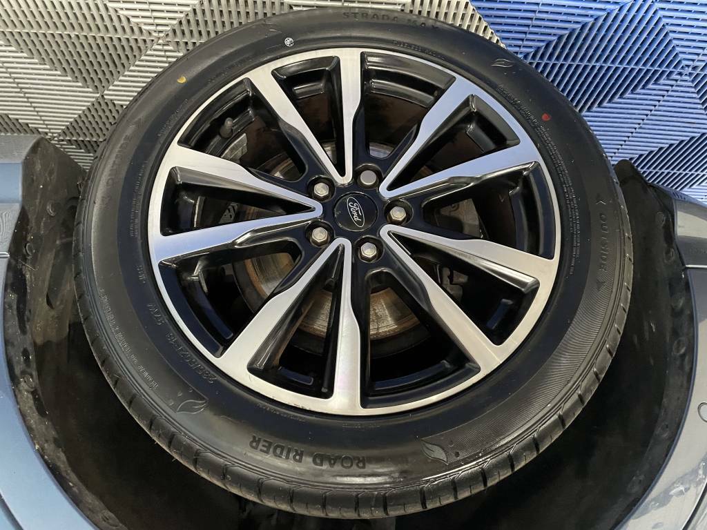 Ford Kuga Estate 1.5 Tdci St-line Blue #5