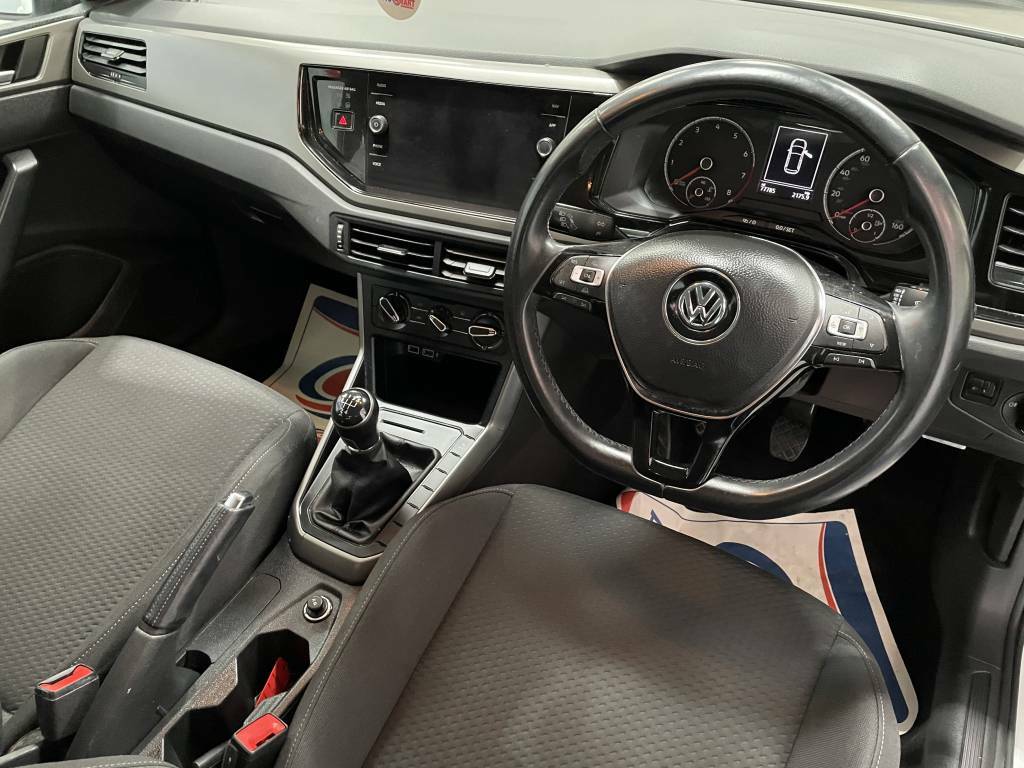 Volkswagen Polo Hatchback Special Edi 1.0 Tsi 95 Se Tech Edition White #2