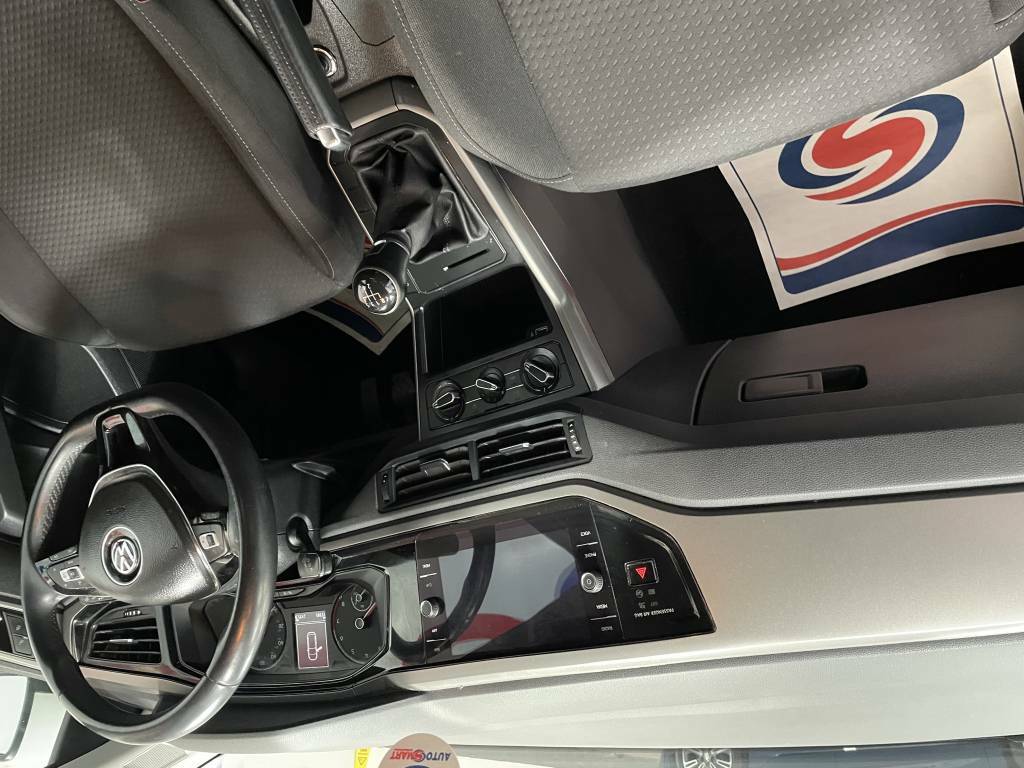 Volkswagen Polo Hatchback Special Edi 1.0 Tsi 95 Se Tech Edition White #4