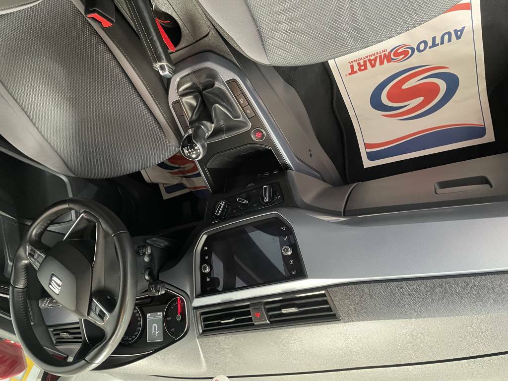 Seat Arona Hatchback Red #2