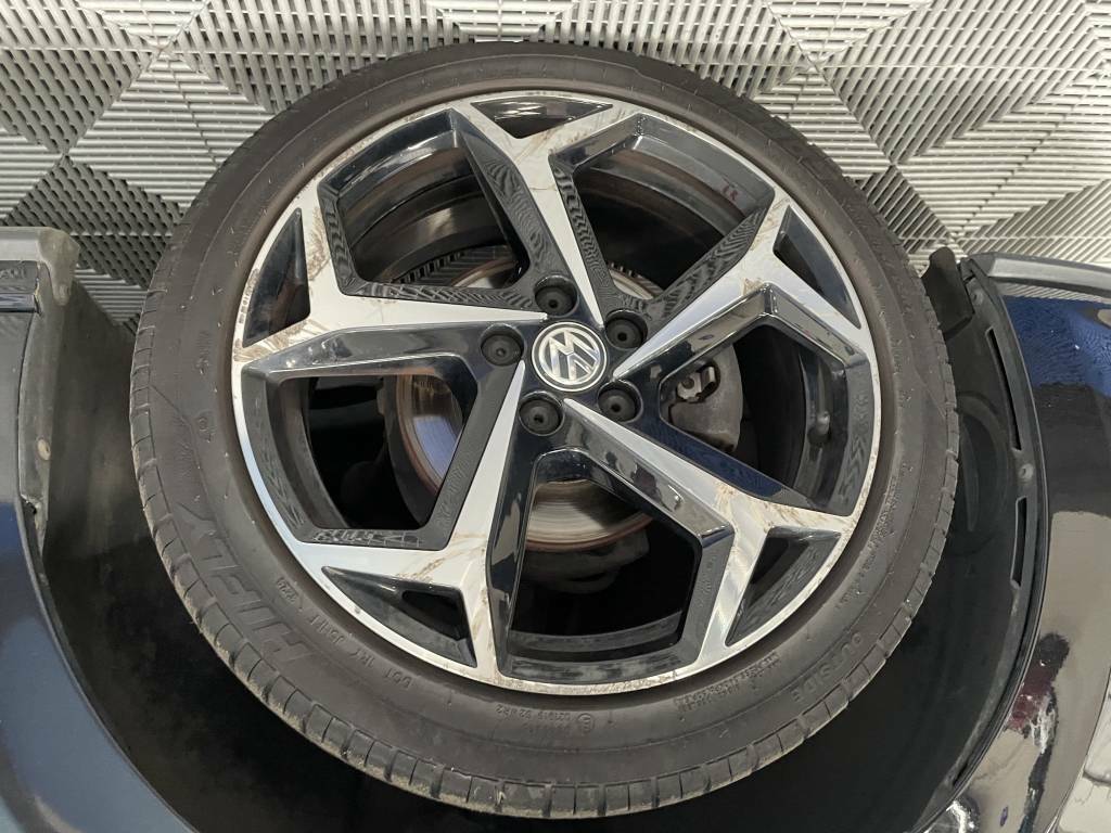 Volkswagen Polo Hatchback 1.0 Tsi 95 R-line Black #3
