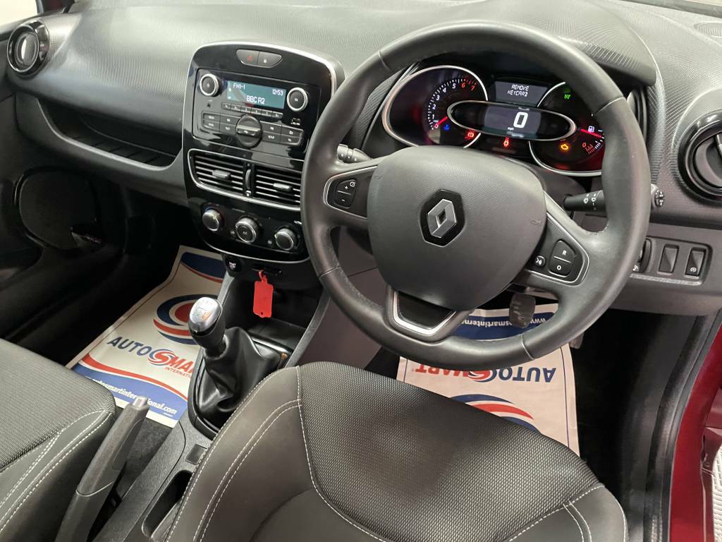 Renault Clio Hatchback 0.9 Tce 75 Play Red #3