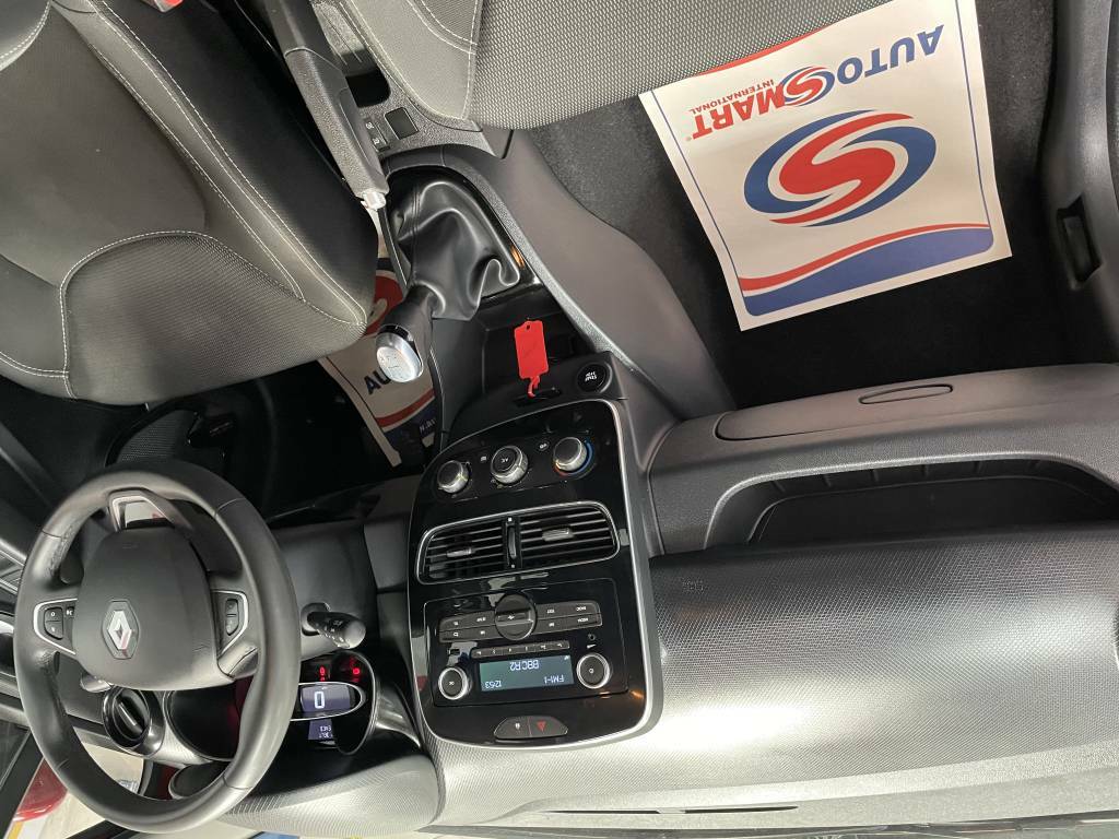 Renault Clio Hatchback 0.9 Tce 75 Play Red #4