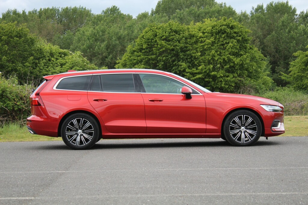 Volvo V60 2.0 Inscription B3 Fwd Red #6