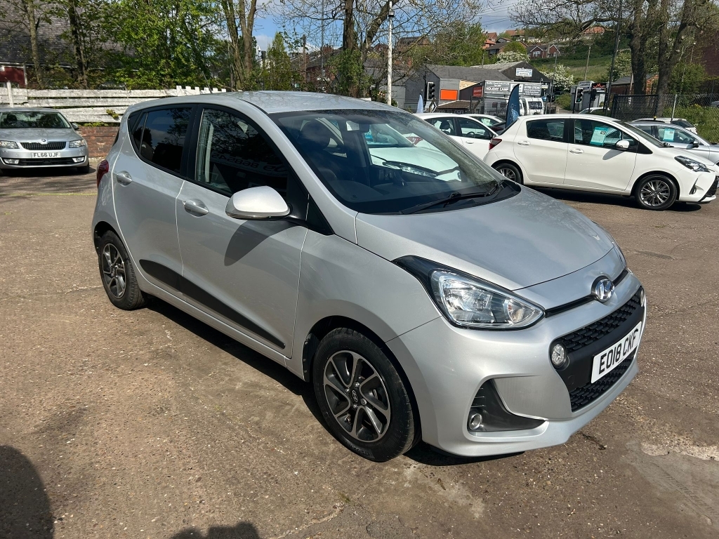 Hyundai I10 Hatchback 1.0 Premium EO18CKF Silver #2