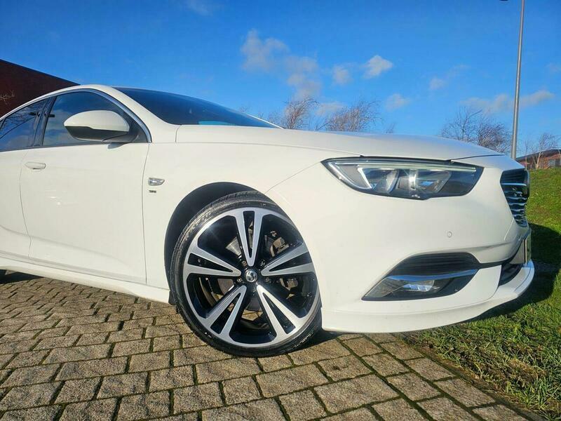 Vauxhall Insignia 2.0 Turbo D Blueinjection SA68ETR #2