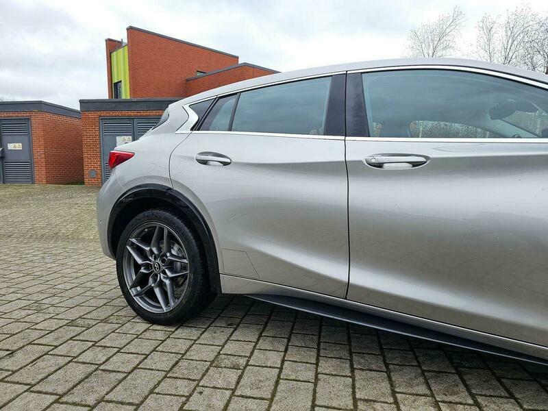Infiniti Q30 2.2D Premium Dct Euro MD16NTC Silver #6