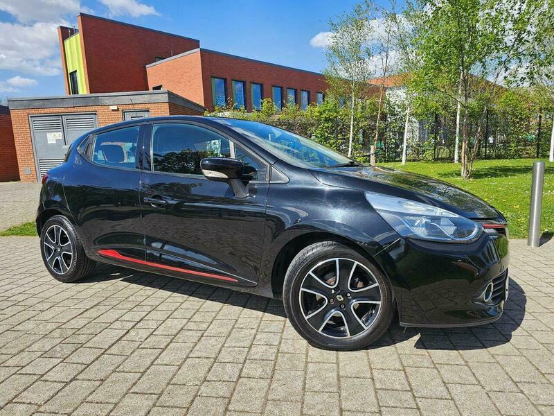 Renault Clio 1.2 16V Dynamique Medianav Black