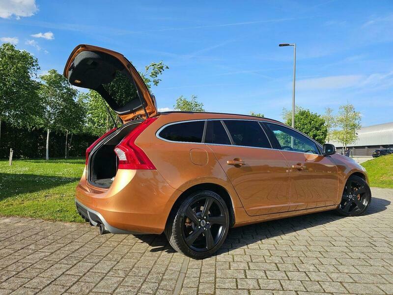 Volvo V60 2.0 D3 R-design Lux #5