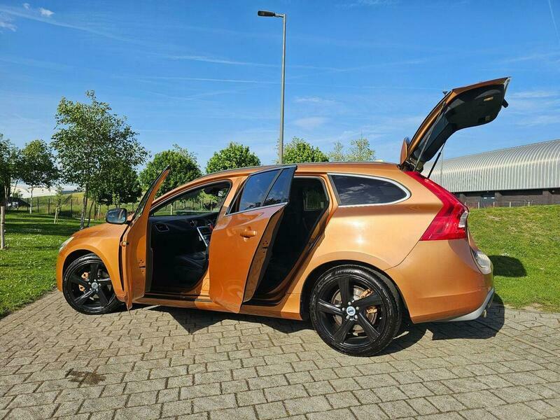 Volvo V60 2.0 D3 R-design Lux #3