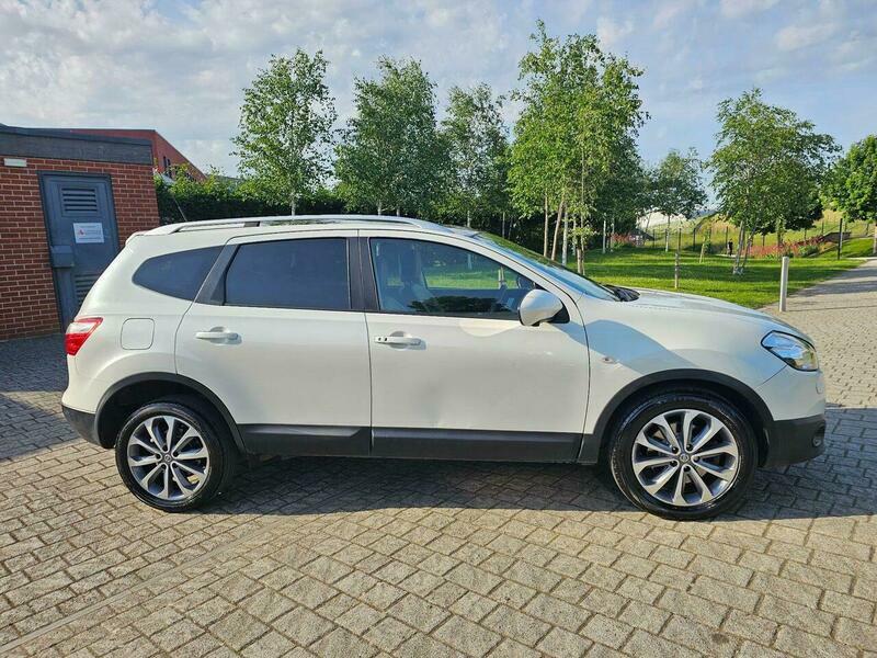 Nissan Qashqai+2 2.0 Dci Tekna White #2