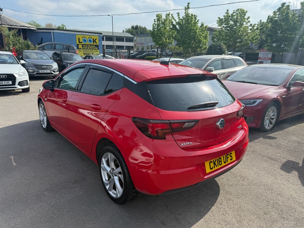 Vauxhall Astra Sri Red #4