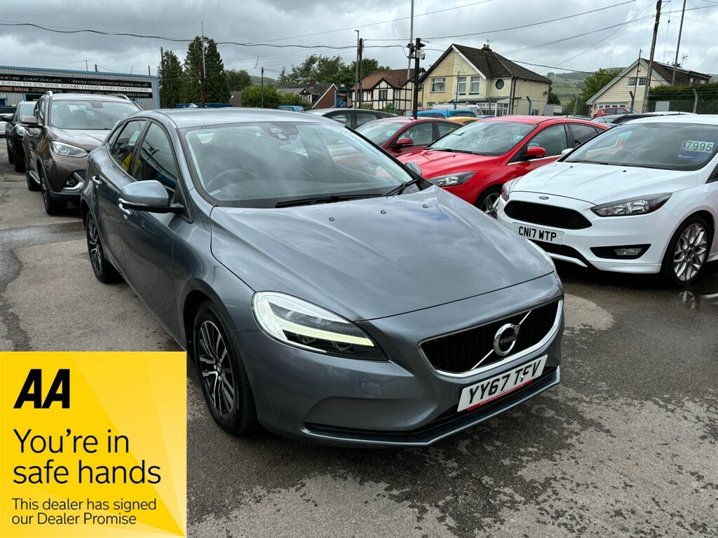 Volvo V40 D2 Momentum Grey
