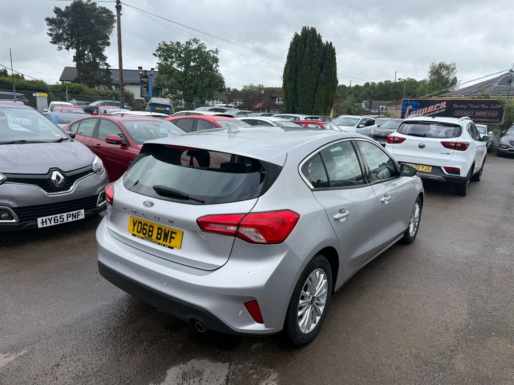 Ford Focus Titanium Silver #6