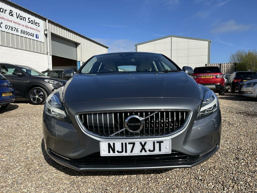 Volvo V40 2.0 T2 Inscription Hatchback Eur NJ17XJT Grey #3