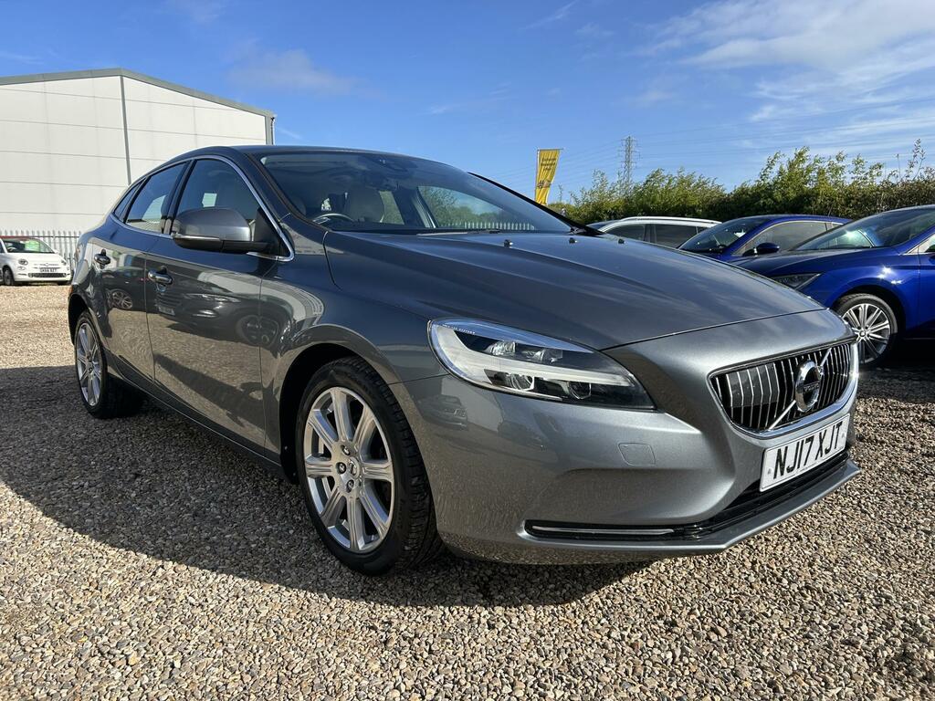 Volvo V40 2.0 T2 Inscription Hatchback Eur NJ17XJT Grey #4