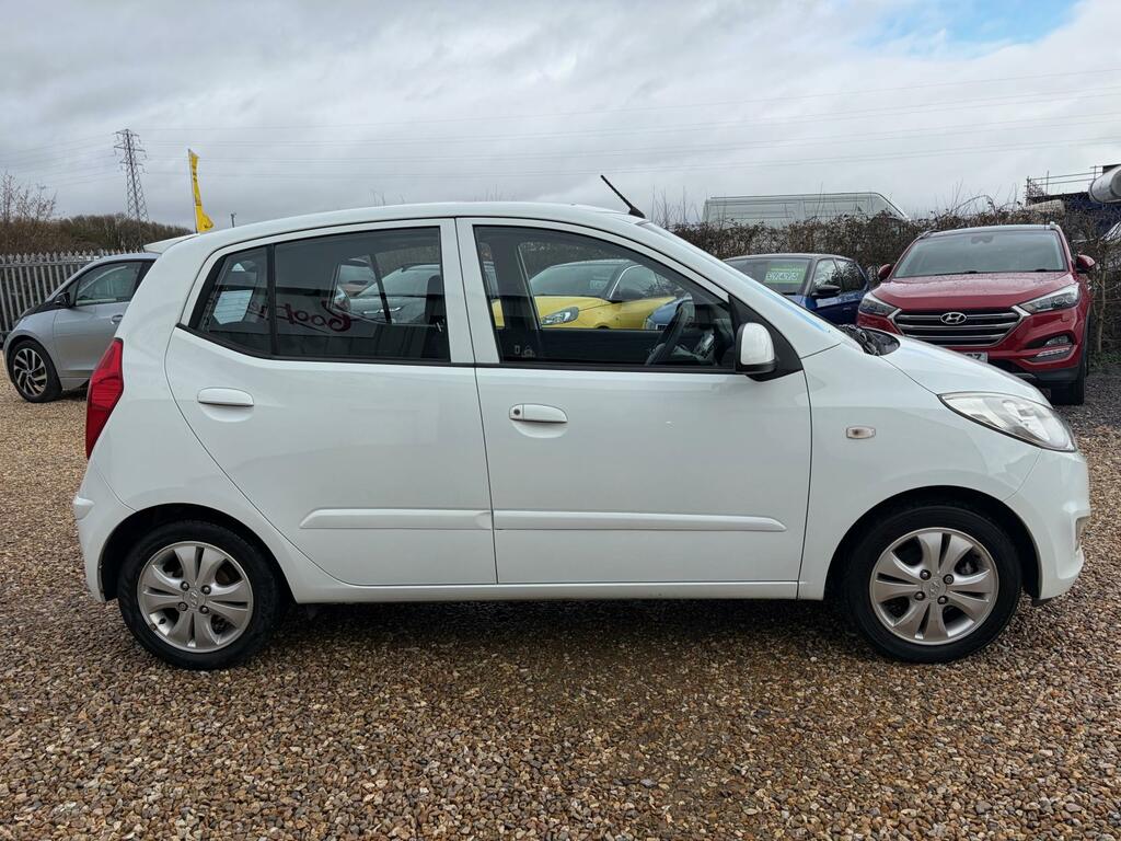 Hyundai I10 1.2 Style Hatchback Euro 5 85 B EK13MUW White #3