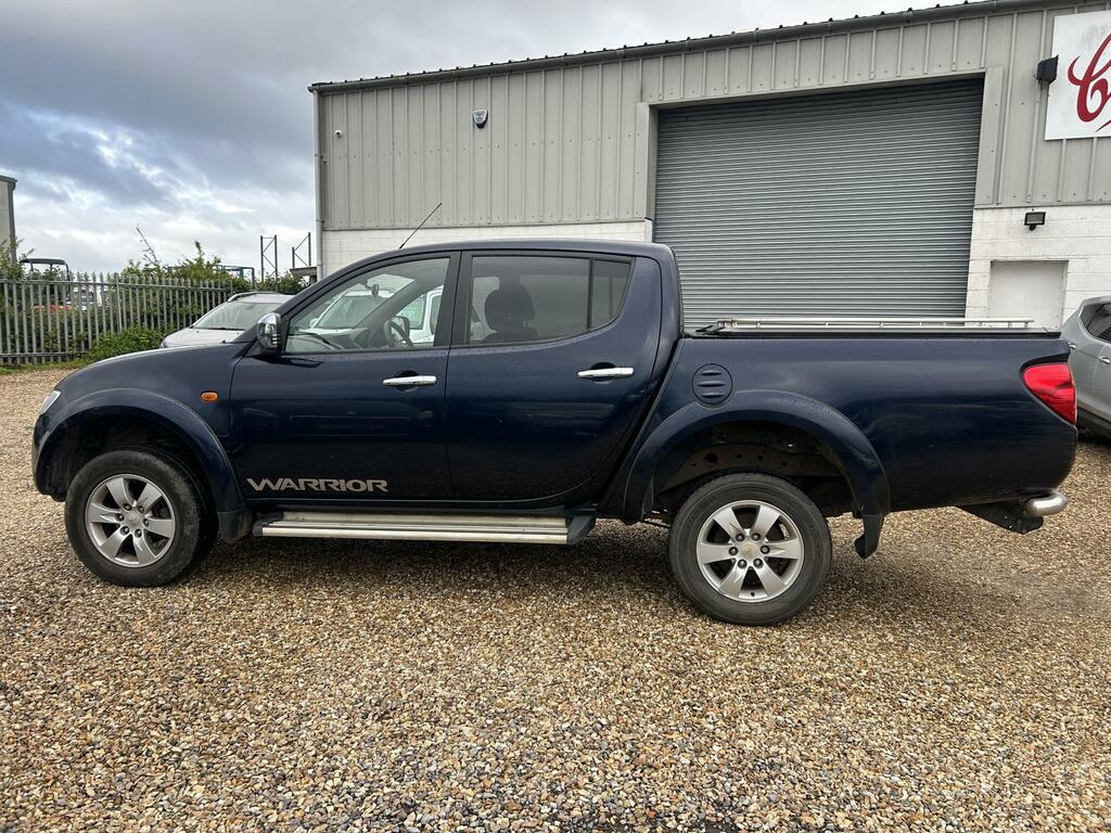 Mitsubishi L200 Double Cab Di-d Warrior II 4Wd 134Bhp Black #9