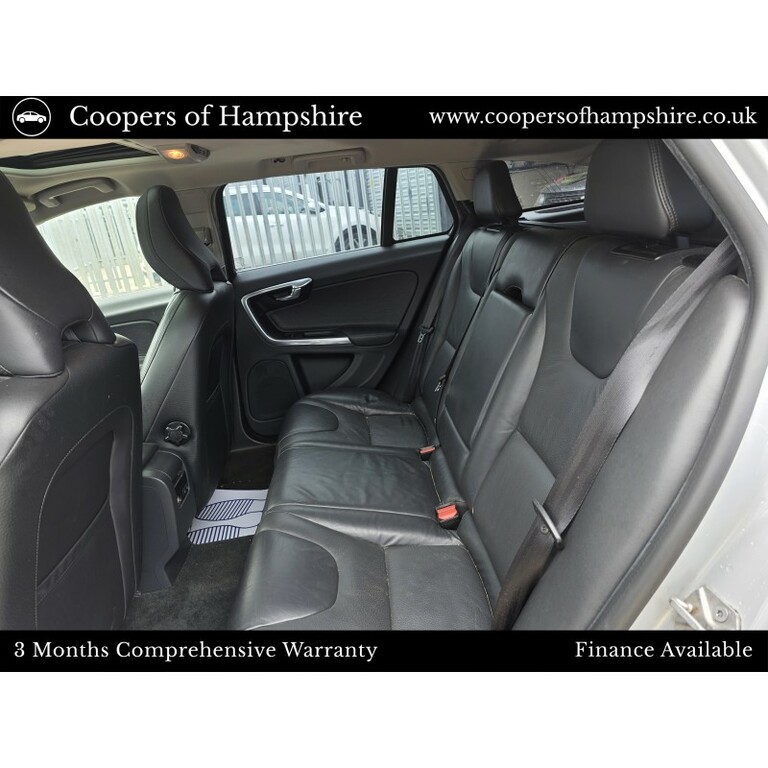 Volvo V60 Hybrid  Silver #4