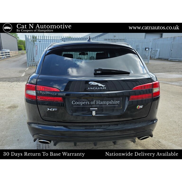 Jaguar XF Diesel Black #3