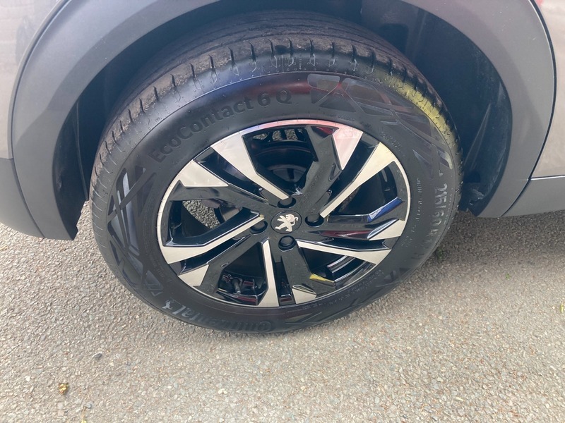 Peugeot 2008 1.2 Puretech Allure Premium Grey #6